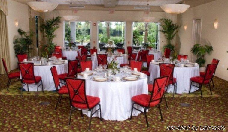 Greenlinks Golf Villas At Lely Resort Naples Manor Restoran fotoğraf